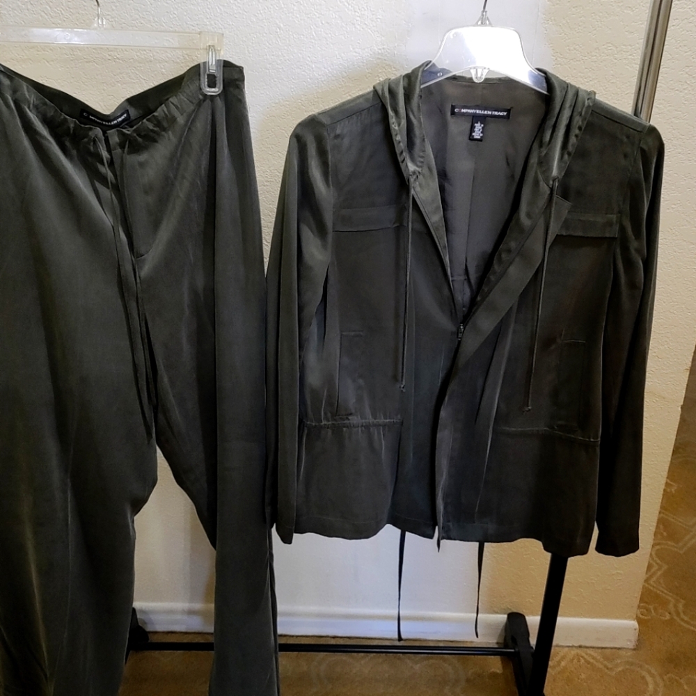 Ellen Tracy suede pant suit